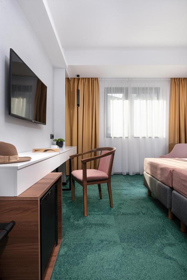 Hotel Tim'S Skopje Ngoại thất bức ảnh